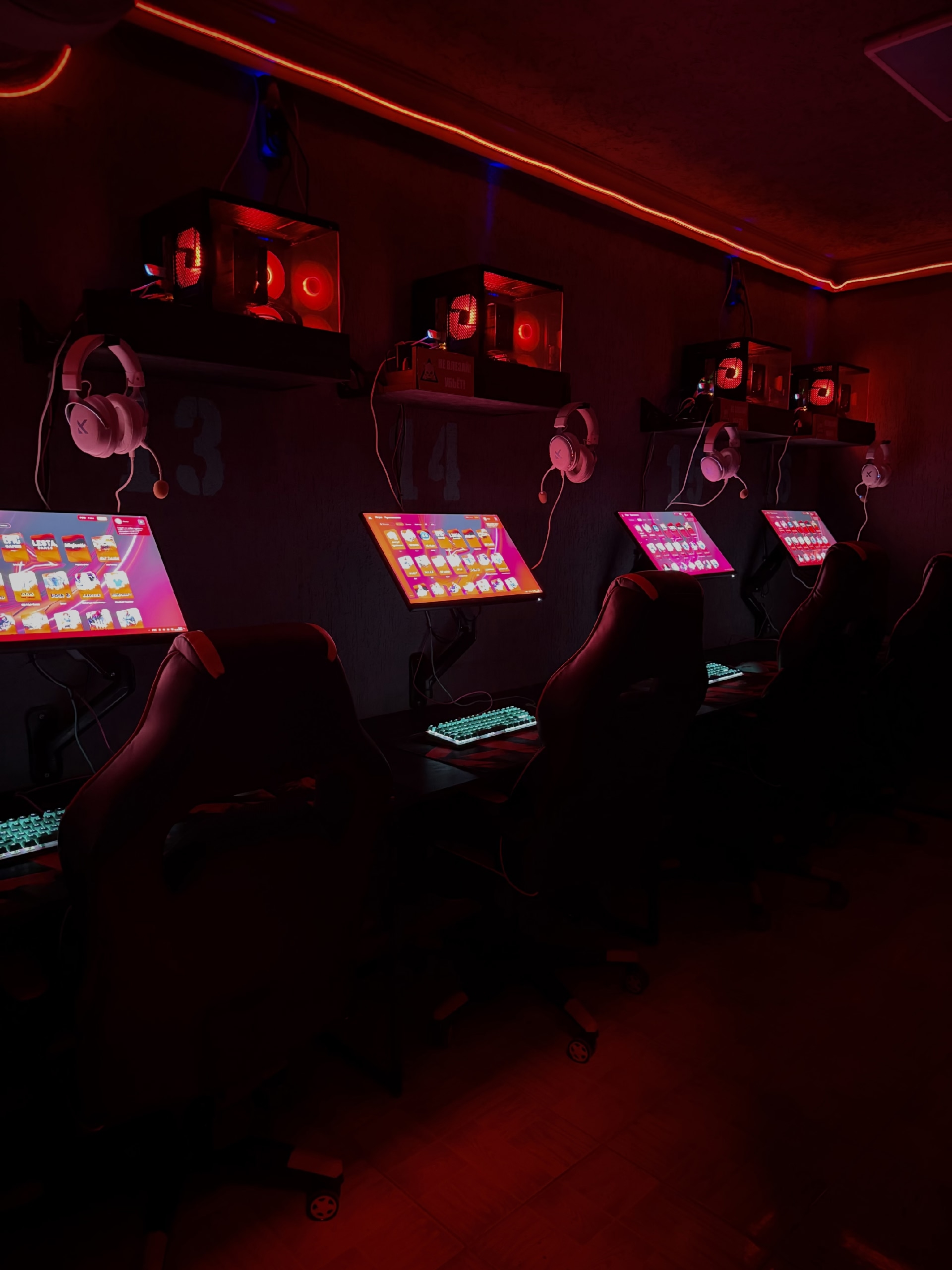 Профессиональные мониторы 240Hz